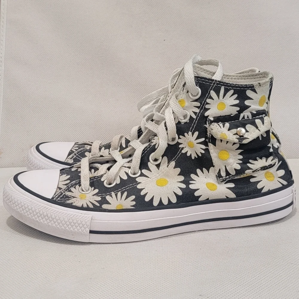 CONVERSE CHUCK TAYLOR HIGH TOP FLORAL DAISY PATTERN WITH SIDE POCKET